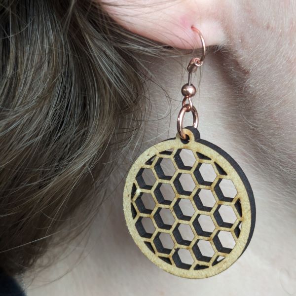 Boucles d'oreille en bois – Image 3