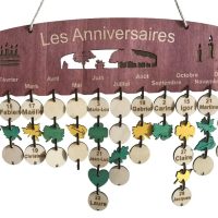 Calendrier des anniversaires en bois