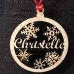Boule de noël personnalisée avec prénom motif flocon
