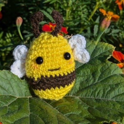 Abeille au crochet modèle 4