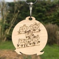 Médaille en bois