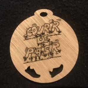 Médaille avec découpe